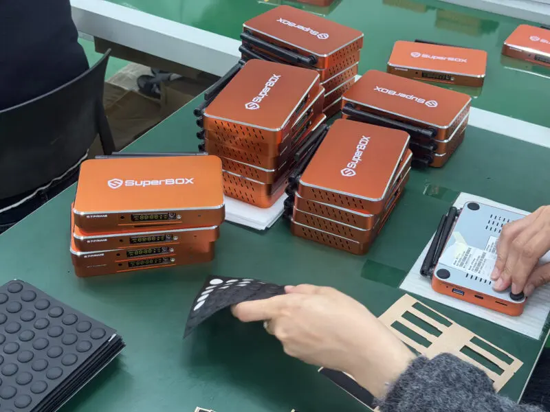 superbox assembling processs, superbox facility 4 superbox device assembly process on production line